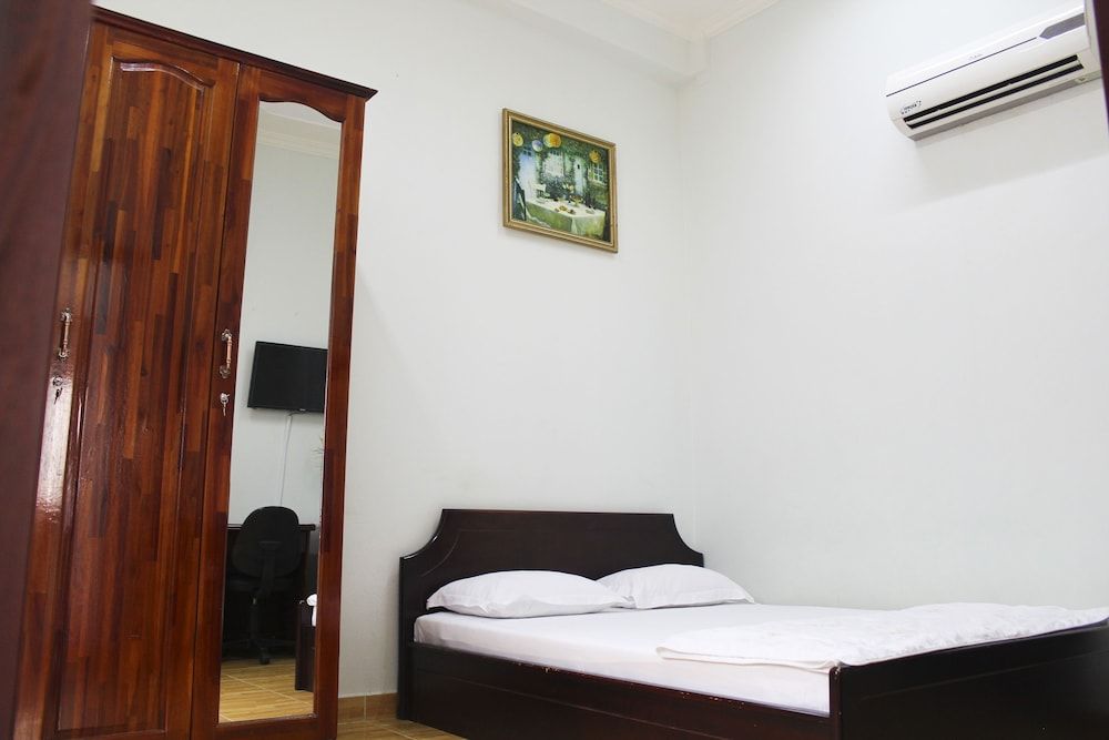Spring Hotel Standard Room 2