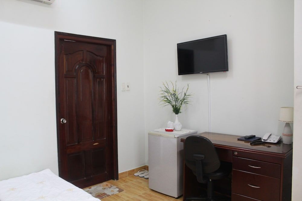 Spring Hotel Standard Room 8