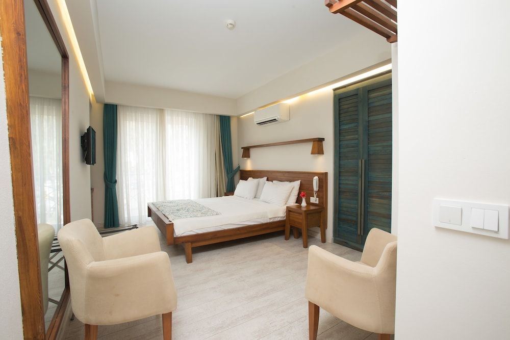 Dedeminn Marina Hotel Standard Double Room 3