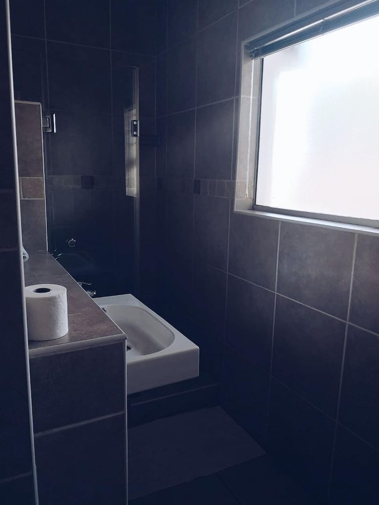 Elizabeth Lodge Family Room 2