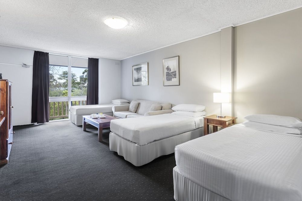 Dorset Gardens Hotel Family Room 2