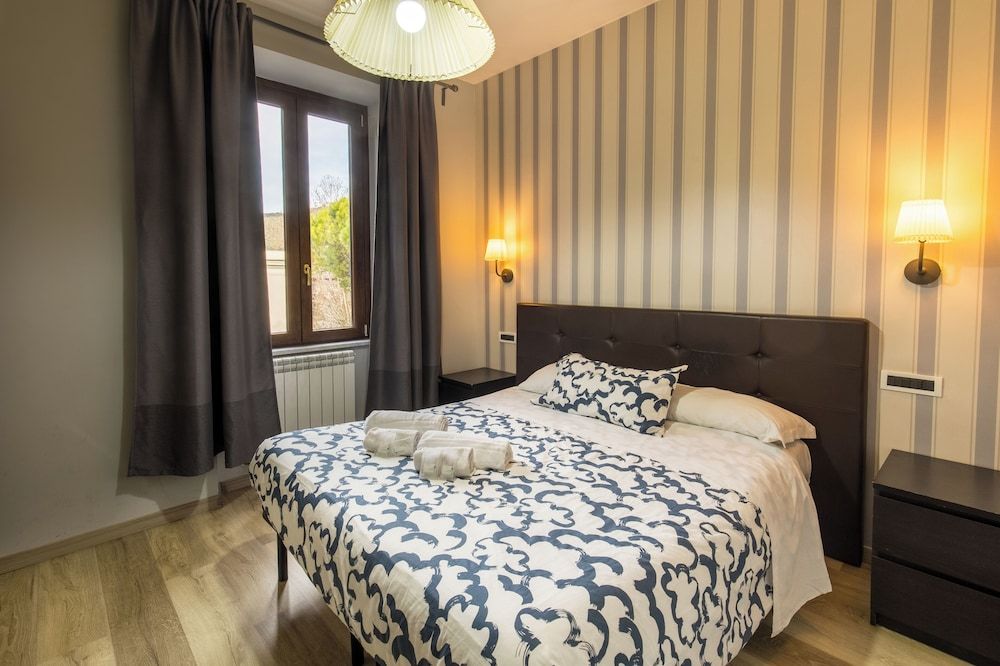 Palazzo Santori Double Room 3