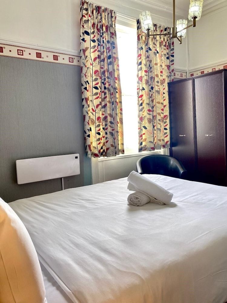 The Carlton Hotel Comfort Double Room, Sea View 4