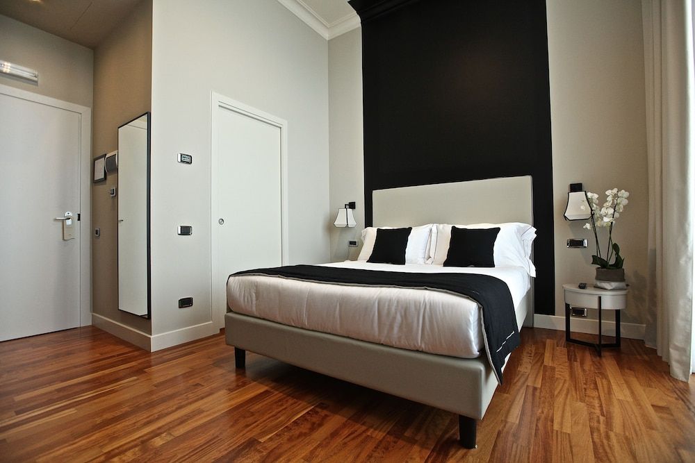 SeePort Hotel Superior Double Room 4