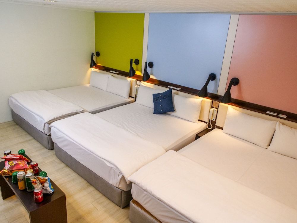 MF Hotel Penghu Family Room, Multiple Beds, Non Smoking, Corner 4