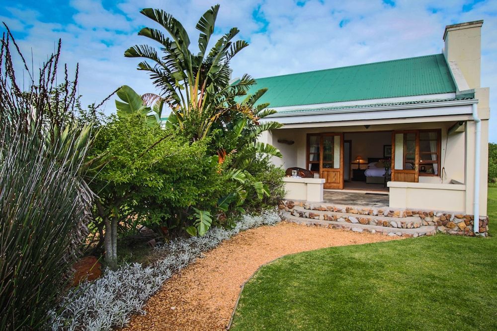 Dune Ridge Country House Garden Cottage 7