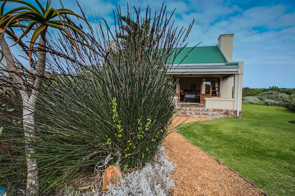 Dune Ridge Country House Garden Cottage 5