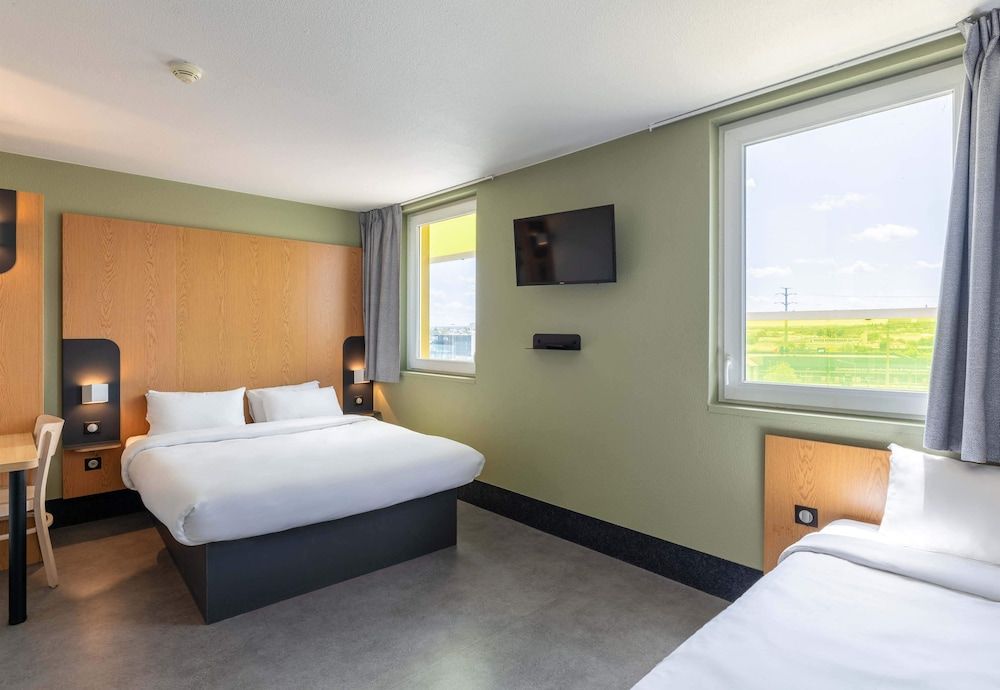 B&B HOTEL Lyon Sud Etats-Unis Quadruple Room, Non Smoking 4