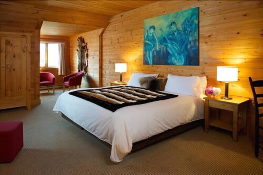 Queen Room