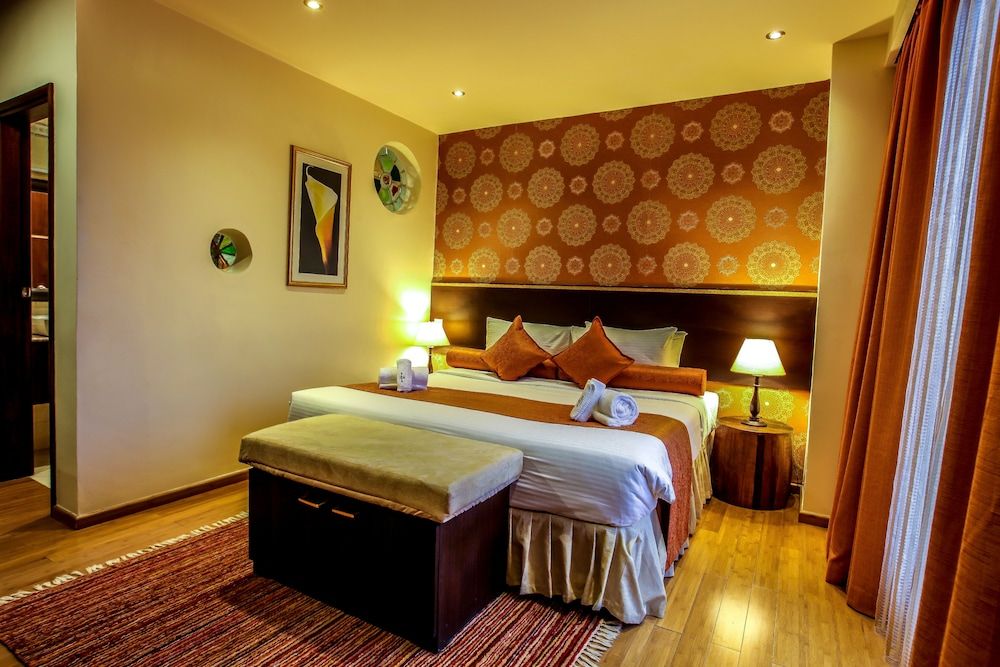 The Monarch Hotel Standard Room 3