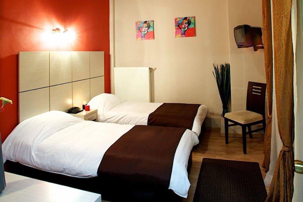 undefined Atlantis Hotel 5