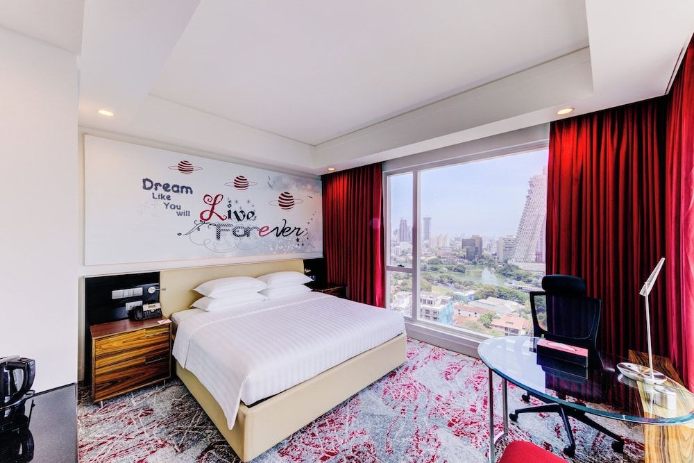 undefined Cinnamon Red Colombo 5