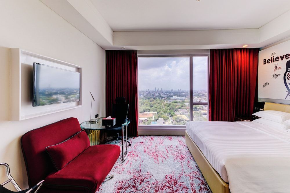 Cinnamon Red Colombo Standard King Room 2