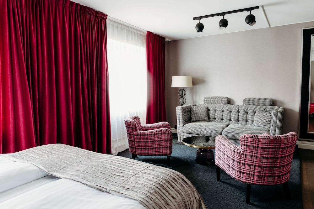 Vimmerby Stadshotell, WorldHotels Crafted Deluxe Room, 1 King Bed, Non Smoking, Sauna (with Sofabed)
