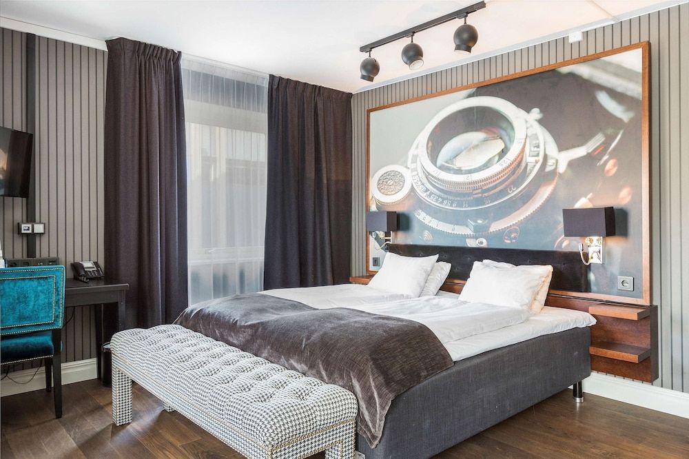 Family Room, 1 King Bed, Non Smoking (with Sofabed)