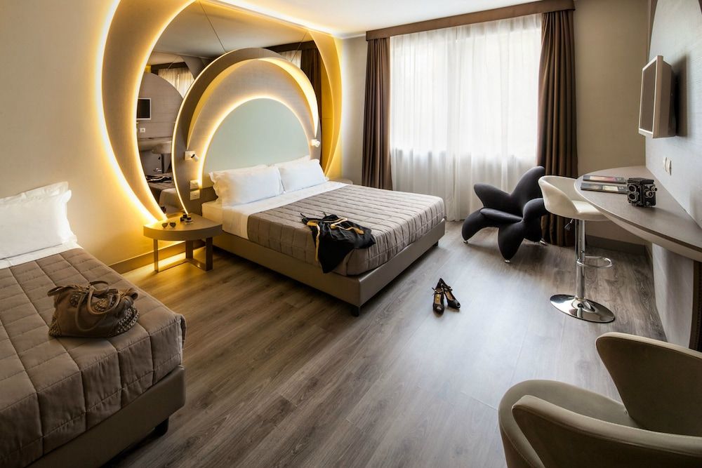 undefined Hotel Da Vinci 8