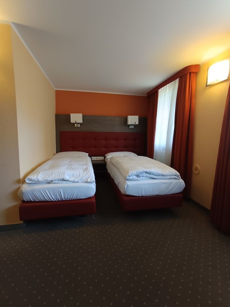 Double Room Comfort, Modern without Balcony 1 Double Bed or 2 Twin Beds
