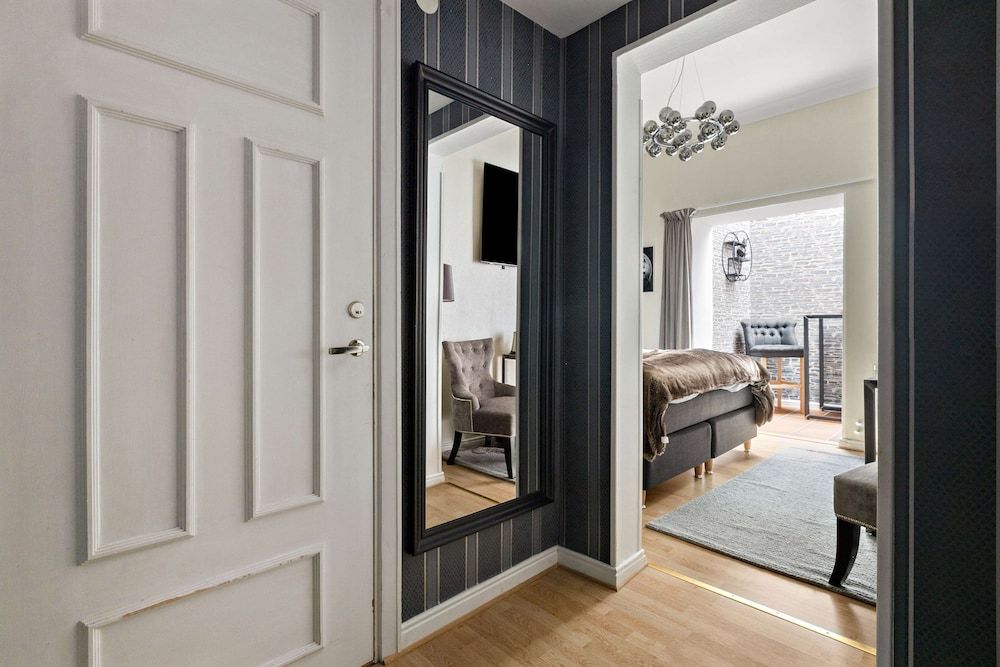 Nora Stadshotell, Sure Hotel Collection by Best Western Premium Room, 1 King Bed, Non Smoking, Bathtub 5