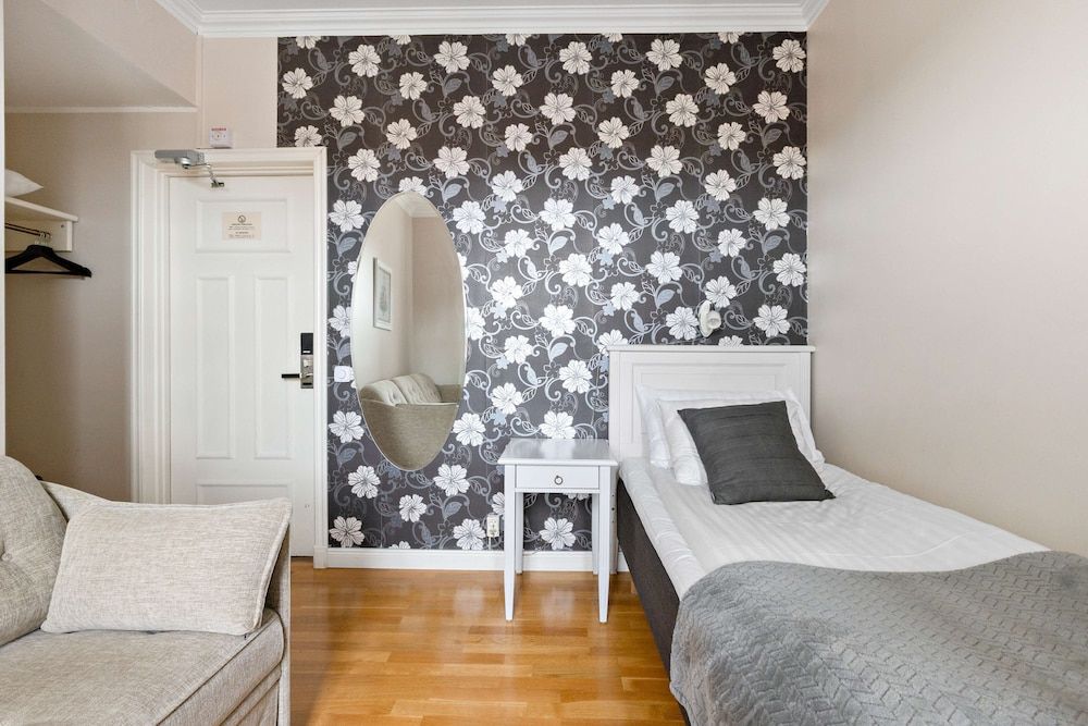 Nora Stadshotell, Sure Hotel Collection by Best Western Standard Room, 1 Twin Bed, Non Smoking (with Sofabed) 2