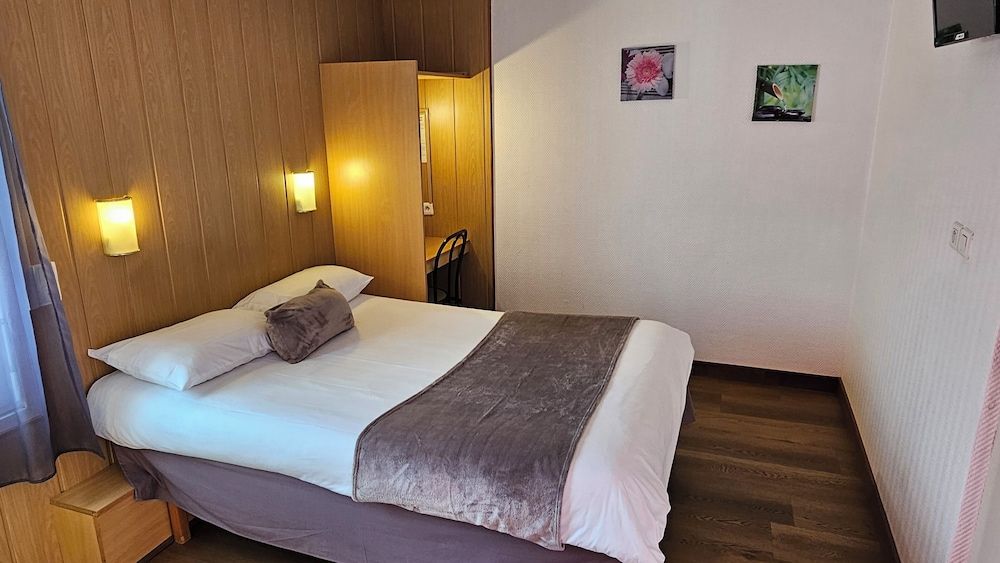 2 chambres adjacentes non communicantes