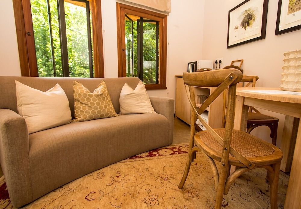 Lilayi Lodge Family Chalet 6