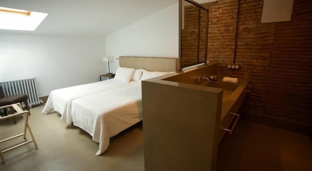 Rusticae Palacio Carvajal Girón Double Room 5