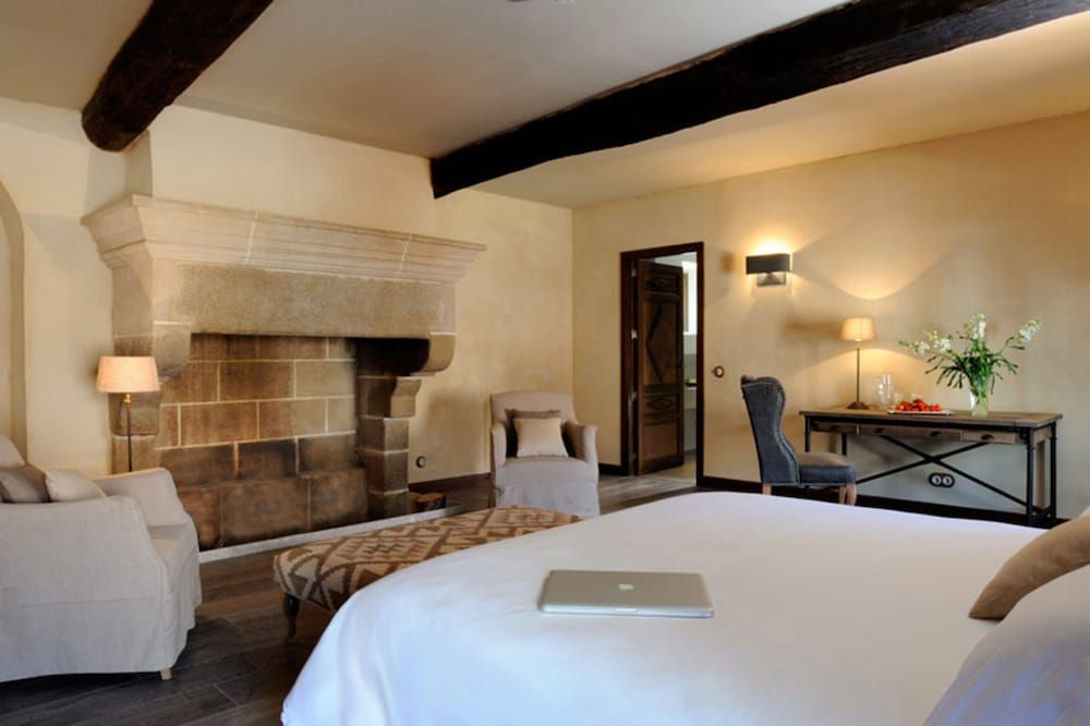 Rusticae Palacio Carvajal Girón Suite 3