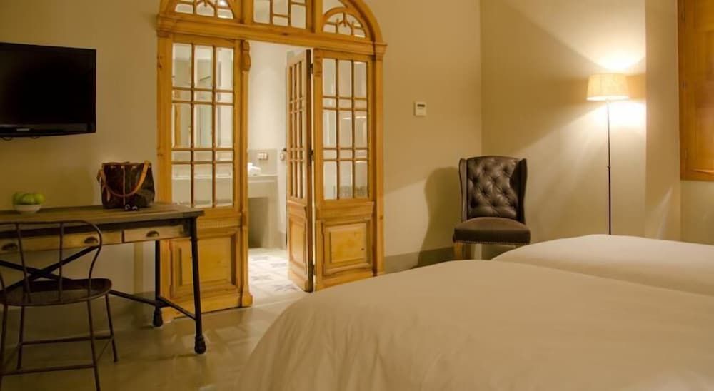 Rusticae Palacio Carvajal Girón Superior Room 5