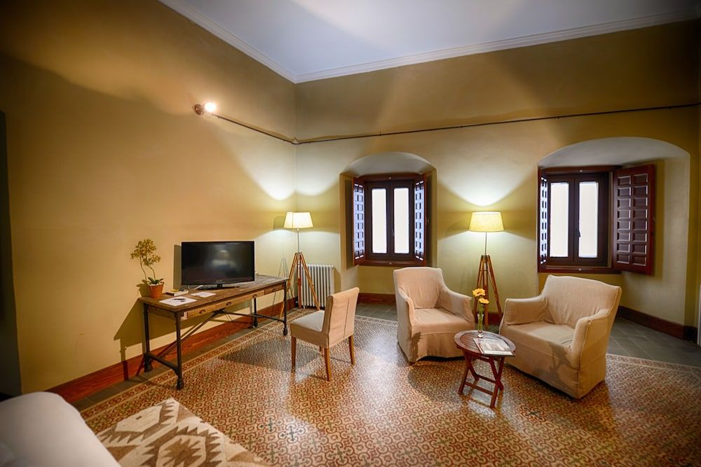 Rusticae Palacio Carvajal Girón Suite 9