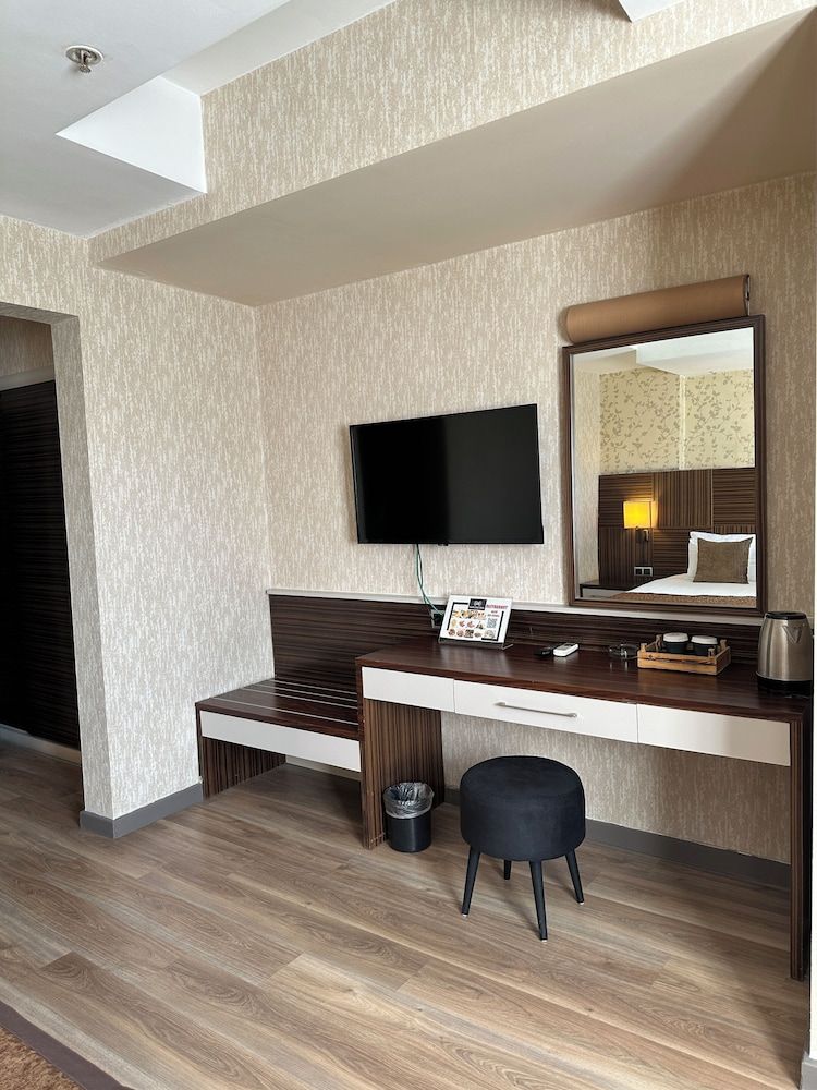 Grand Denizli Hotel Standard Triple Room 17