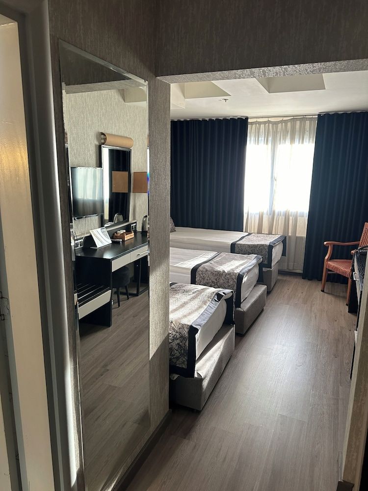 Grand Denizli Hotel Standard Triple Room