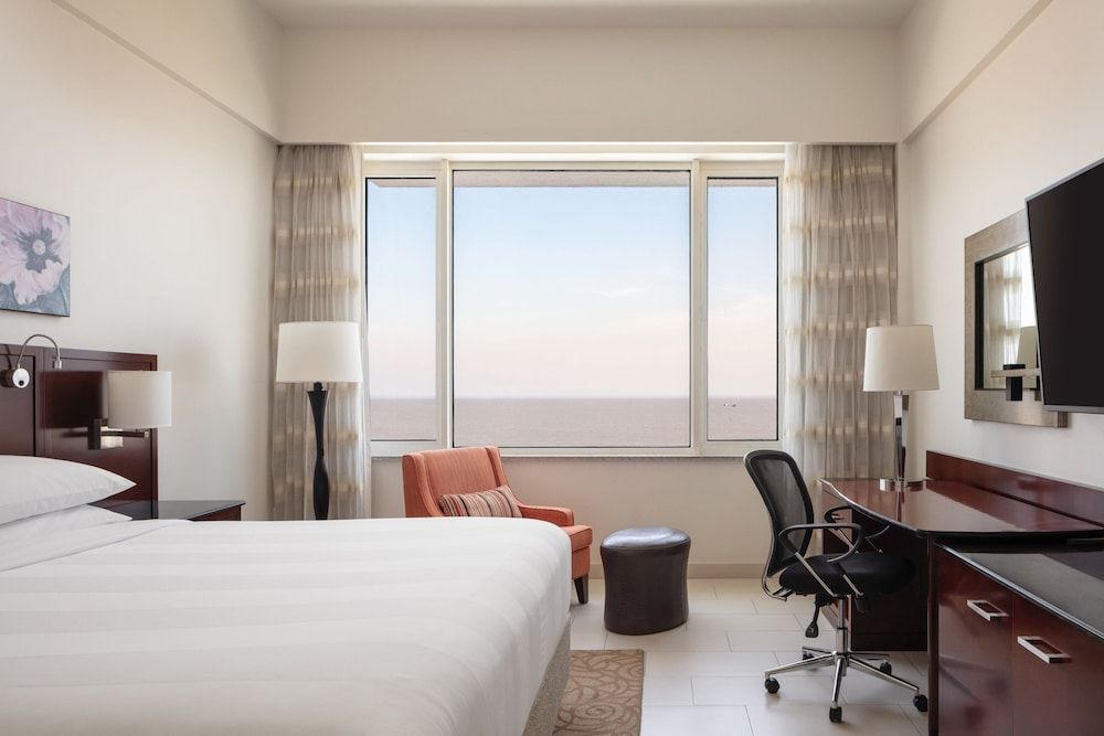 Deluxe Room, 1 King Bed, Ocean View
