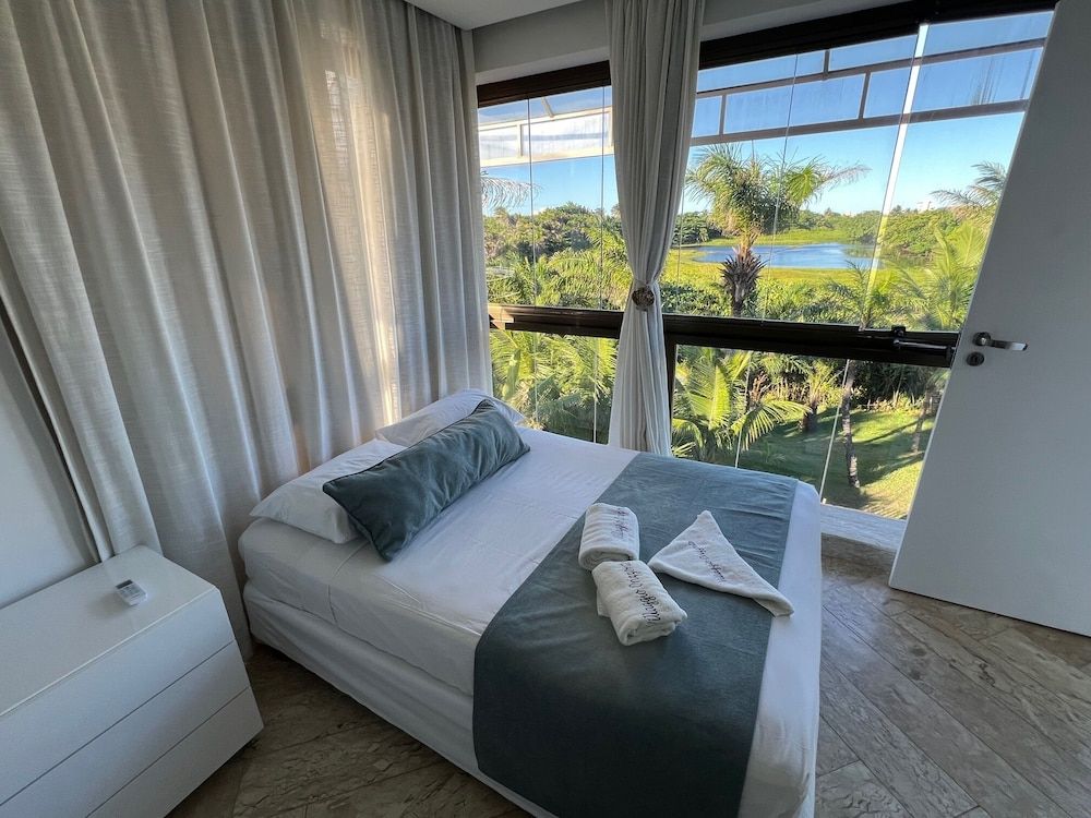 Deluxe Apartment, Double, Queen and Sofa Bed, Beach View