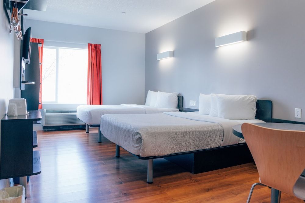 Standard Room, 2 Queen Beds, Non Smoking