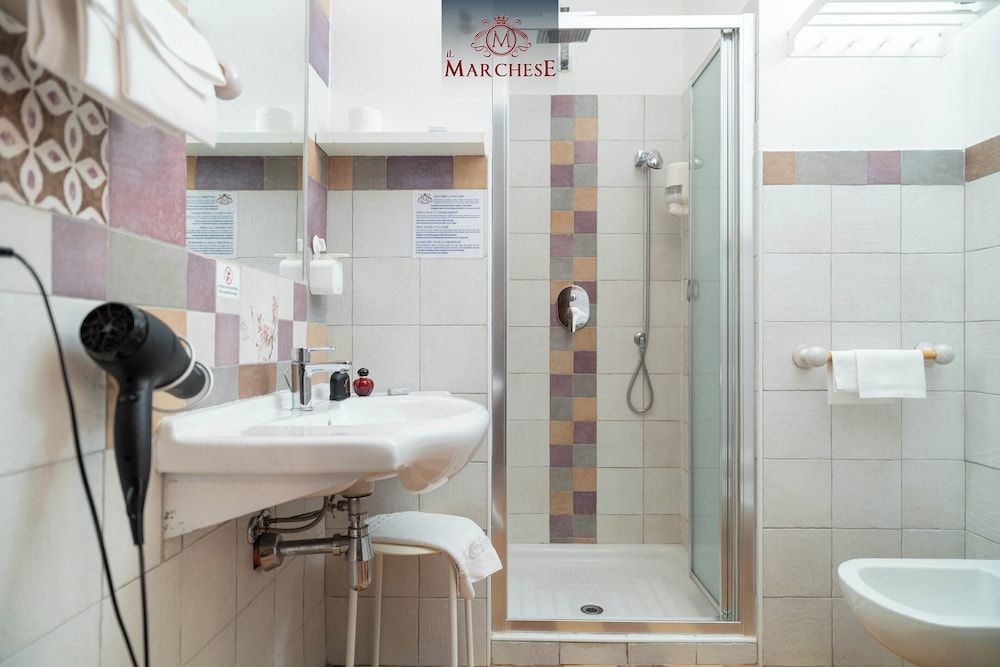 Il Marchese Hotel & Spa Quadrupla Deluxe, piano elevato (include 1 accesso gratuito alla Spa a persona per soggiorno) 2