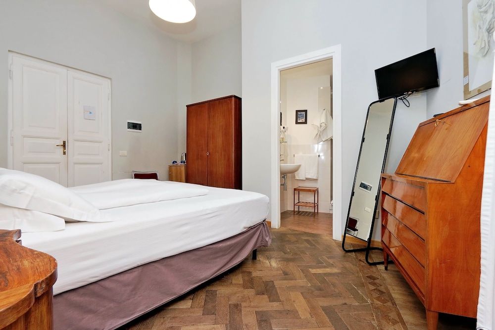 Cassiodoro 19 Double Room 14