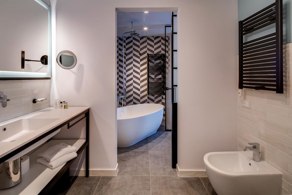 Best Western Hotel Cristallo Executive Suite, 1 King Bed 10