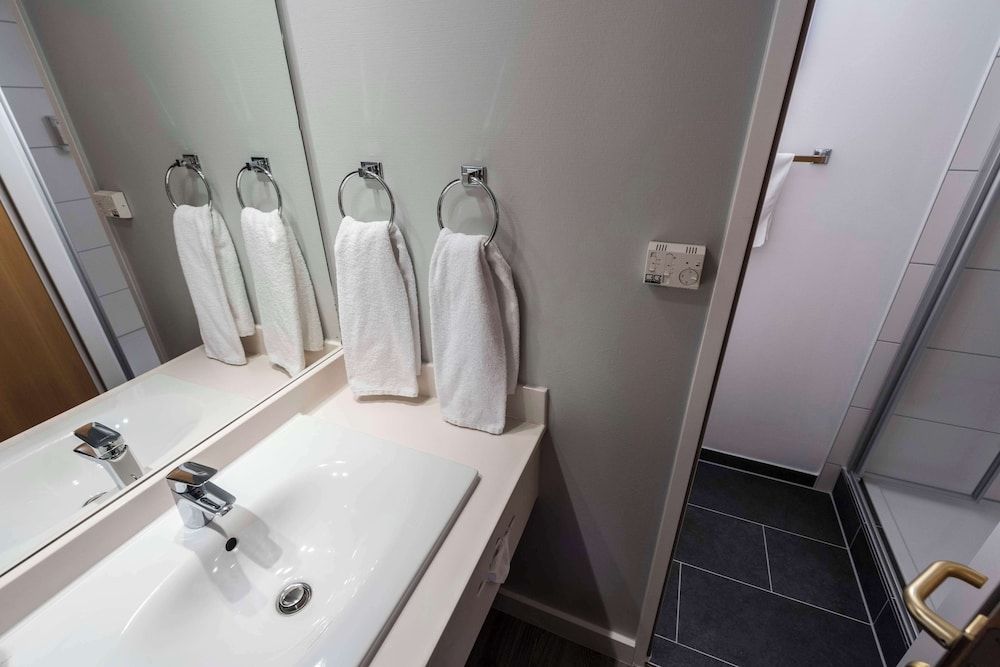 Best Western Hotel Peine-Salzgitter Standard Room, 2 Twin Beds 4