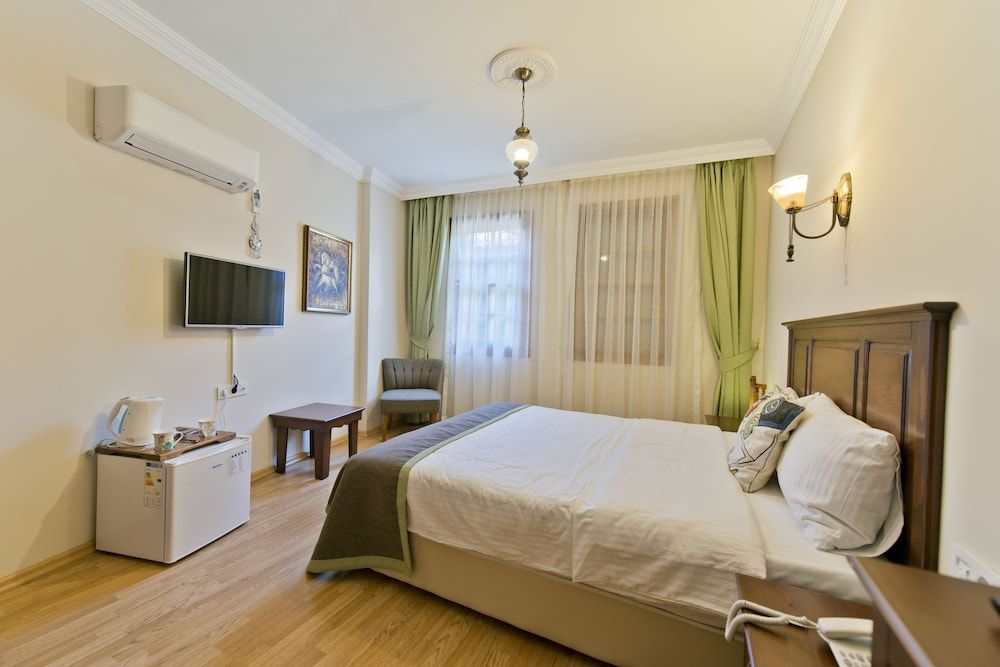 undefined Hadrian Gate Hotel 3