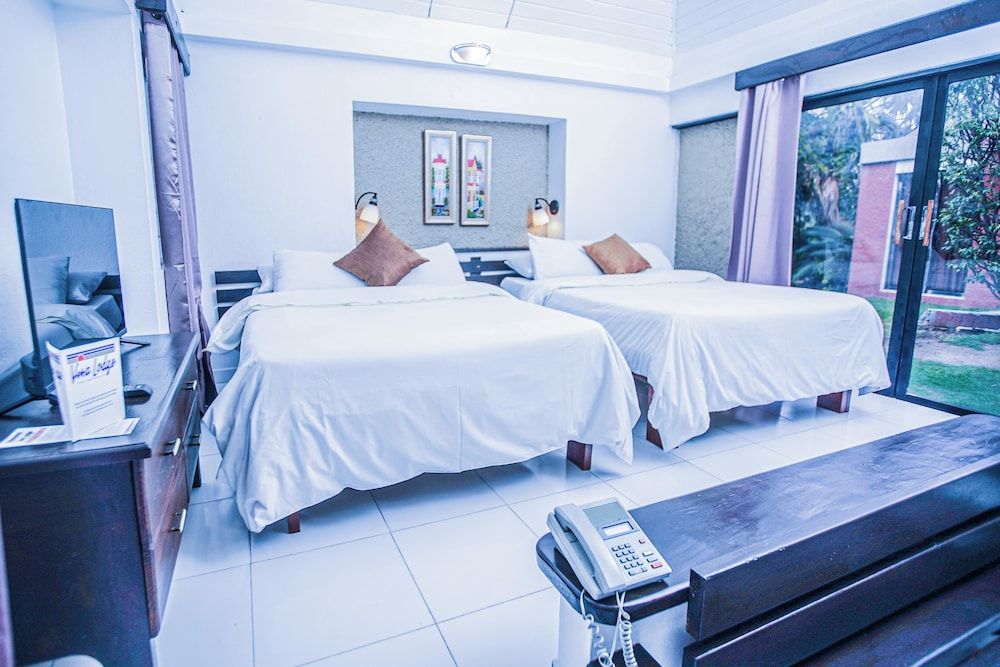 Visa Lodge Standard Room, 2 Queen Beds