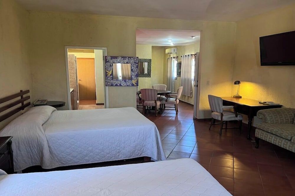 Visa Lodge Suite, 2 Queen Beds 2