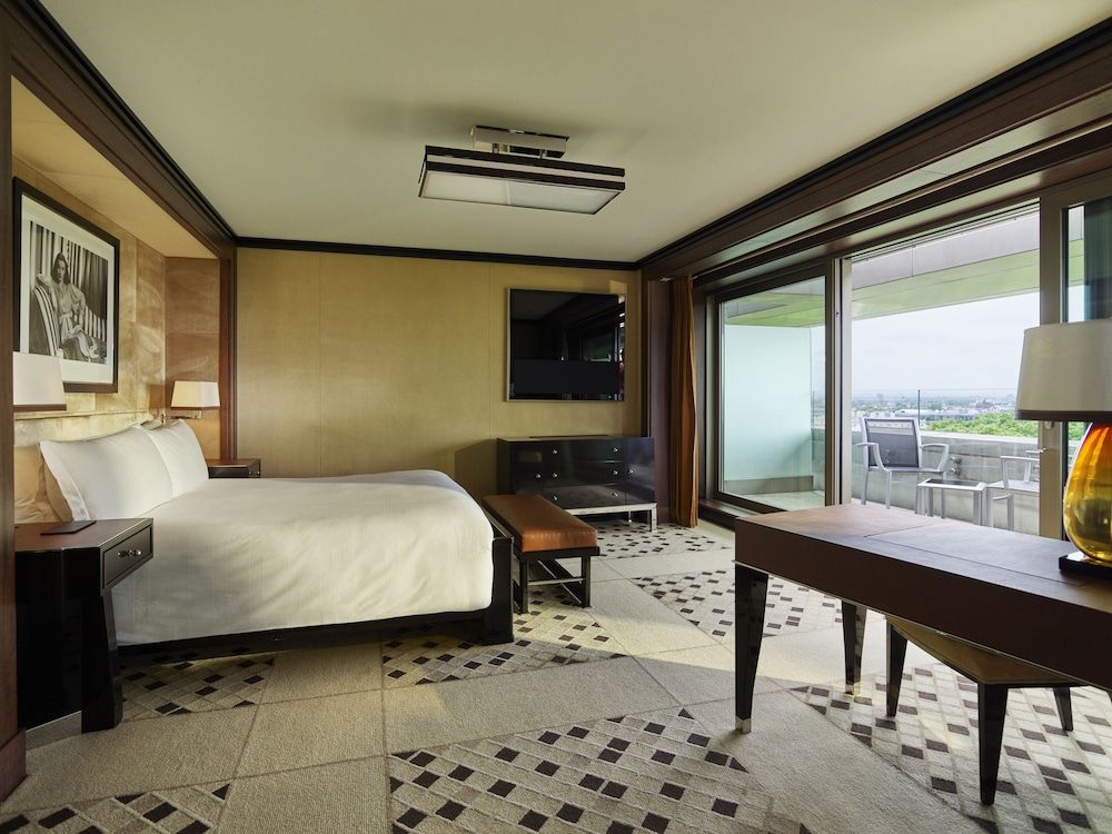 Suite, Balcony (Hyde Park)