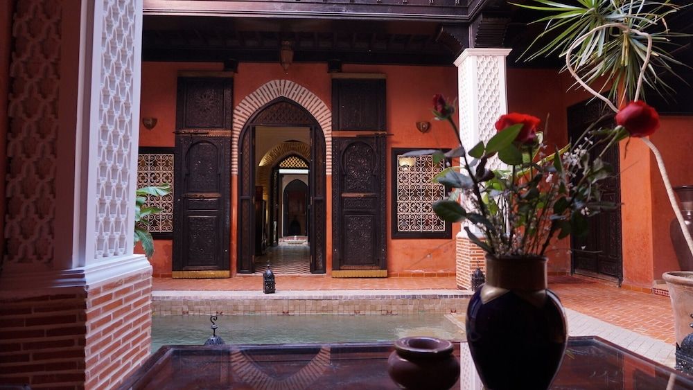 undefined Riad Samsli 10