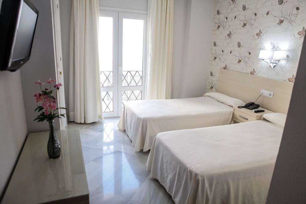 Hostal Chaikana Double Room 9