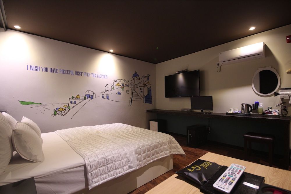 G7 Hotel Standard Double Room 3