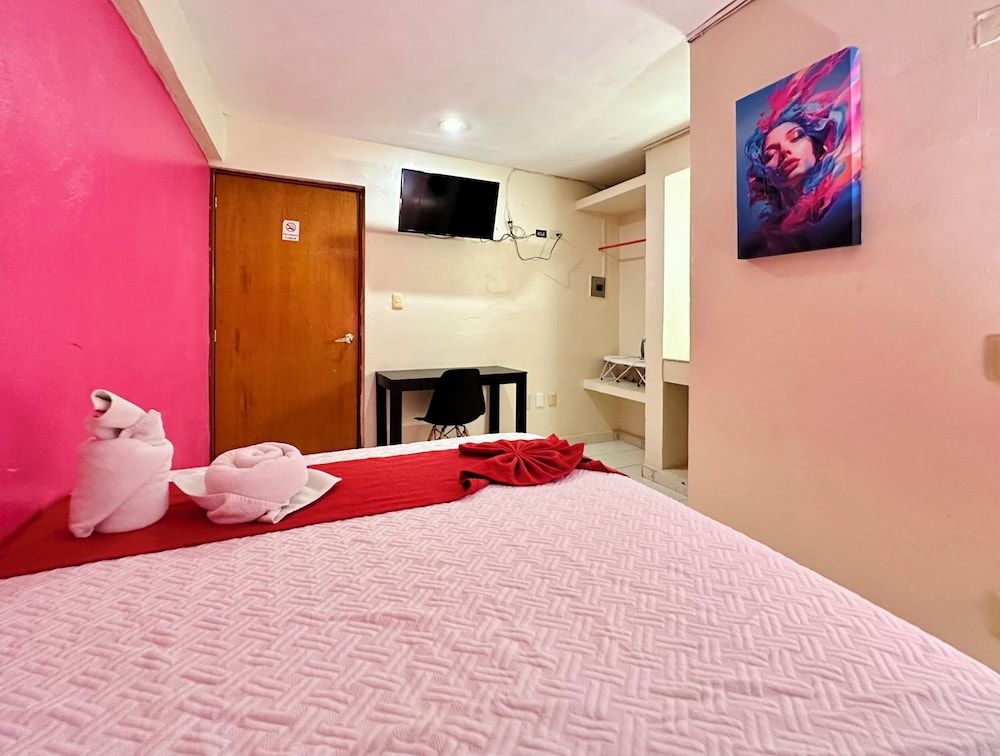 Hotel Barranquilla Standard Room, 1 Queen Bed, Air conditioning 4