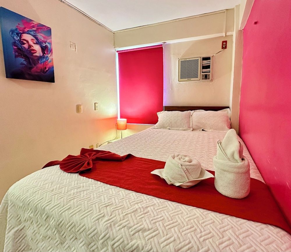 Hotel Barranquilla Standard Room, 1 Queen Bed, Air conditioning 3
