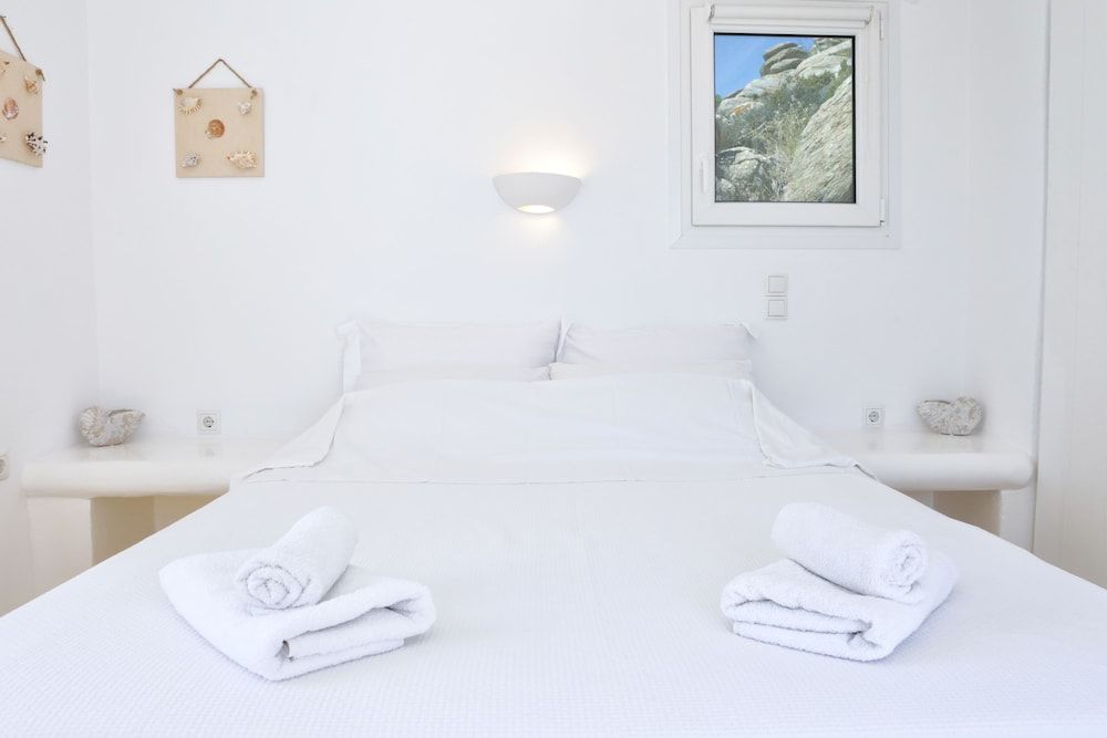 La Maison Blanche Junior Suite, Terrace, Sea View 3