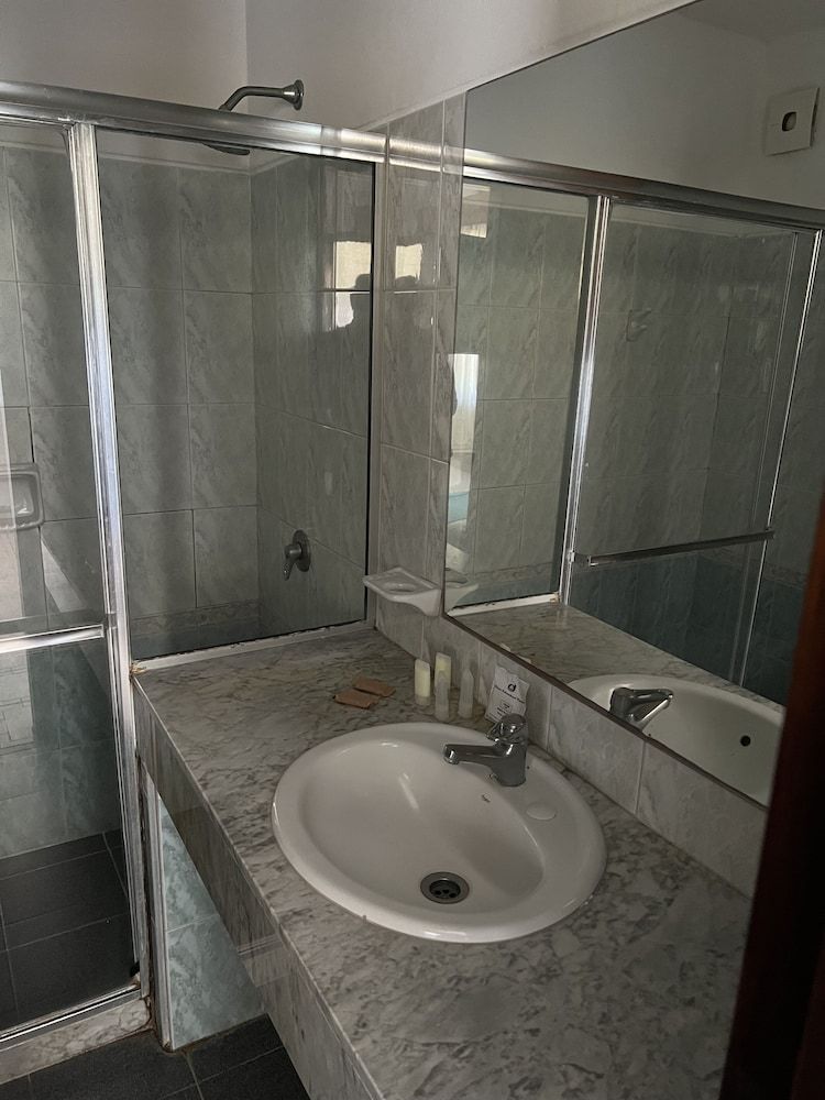 Hotel Concorde Suite 9