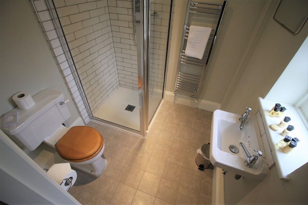 The Carpenters Arms Standard Double or Twin Room, Ensuite 4